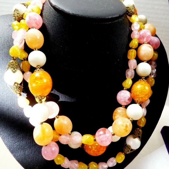Trifari Jewelry Vintage Retro Lot Of 7 Multi Color Fashion Strands